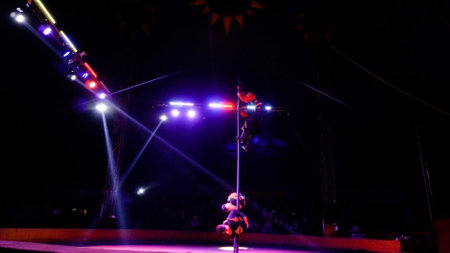 Naberezhnye Chelny, Russia - November 13,2022: Big top circus arena. acrobatsのeditorial素材