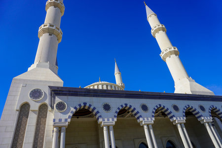 Dubai, UAE - March,18,2023: Mosque in Dubai, UAE, View inside and outsideのeditorial素材