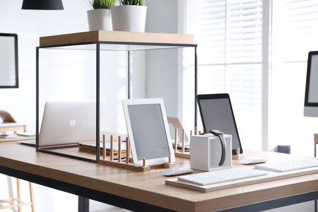 MYKOLAIV, UKRAINE - AUGUST 17, 2020: New modern Apple gadgets in official storeの写真素材