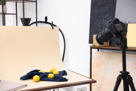 Shooting fresh lemons with camera in studio. Professional food photographyの写真素材