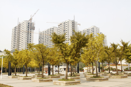 TANGSHAN - OCTOBER 18: The Unfinished building site on october 18, 2013, tangshan city, hebei province, China. 
のeditorial素材