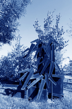 TANGSHAN - NOVEMBER 4: The steel components - bamboo sculpture in the kailuan national mine park on november 4, 2013, tangshan city, hebei province, China.のeditorial素材