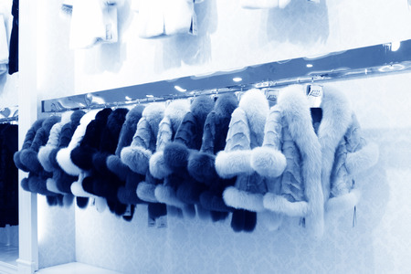 TANGSHAN CITY - NOVEMBER 16: The Fine fur clothing on hangers in a store, on november 16, 2013, tangshan city, hebei province, China.
のeditorial素材