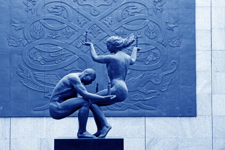 TANGSHAN CITY - NOVEMBER 16: The character sculpture and words "light of life" on the wall in the Tangshan earthquake ruins park, on november 16, 2013, tangshan city, hebei province, China. 
のeditorial素材