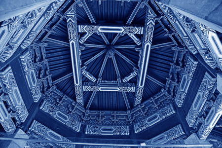 BEIJING - December 22: The top structure of Eight Pillar Pavilion in the Zhongshan Park, on December 22, 2013, beijing, china.
のeditorial素材
