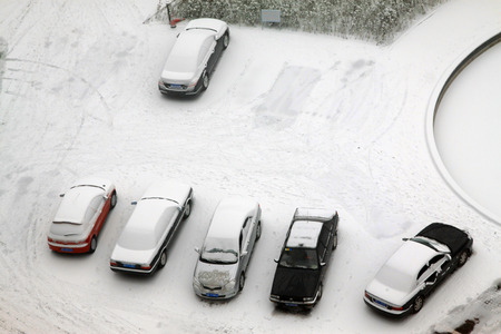 TANGSHAN CITY - JANUARY 16: The cars covered with snow on january 16, 2014, tangshan, china. 
のeditorial素材