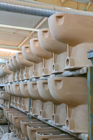 LUANNAN COUNTY - JANUARY 5: The ceramic semi-finished products parts on the iron frame, in the ZhongTong Ceramics Co., Ltd. January 5, 2014, Luannan county, Hebei Province, China.
のeditorial素材