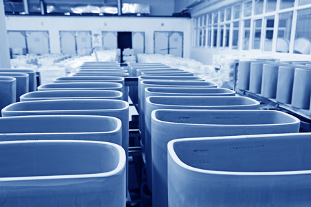 LUANNAN COUNTY - JANUARY 5: The ceramic semi-finished products parts on the iron frame, in the ZhongTong Ceramics Co., Ltd. January 5, 2014, Luannan county, Hebei Province, China.
のeditorial素材