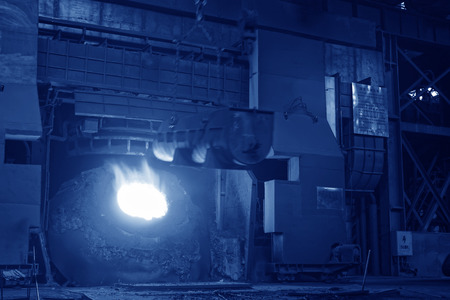 TANGSHAN - JUNE 18: converter plus iron material in iron and steel co., on June 18, 2014, Tangshan city, Hebei Province, China
のeditorial素材