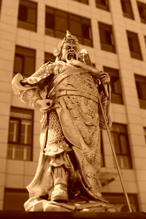 TANGSHAN CITY - AGGUST 31: The the general GuanYU bronze sculpture in ancient China on August 31, 2013, tangshan city, Hebei province, China.
のeditorial素材