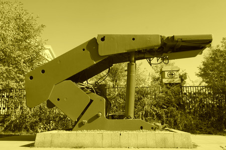 TANGSHAN - NOVEMBER 4: The integrated mining hydraulic support in the kailuan national mine park on november 4, 2013, tangshan city, hebei province, China.のeditorial素材