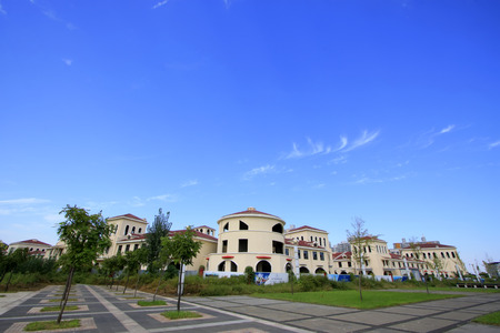LUANNAN COUNTY - SEPTEMBER 15: Luannan county city building scenery on September 15, 2014, Luannan county, Hebei Province, Chinaのeditorial素材