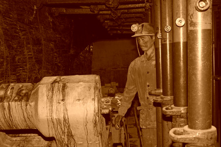 TANGSHAN - OCTOBER 18: The Mechanized sculpture in 70 meters underground in the Kailuan national mine park on october 18, 2013, tangshan city, hebei province, China.のeditorial素材