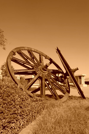 TANGSHAN - NOVEMBER 4: The giant wheel sculpture in the Kailuan national mine park on november 4, 2013, tangshan city, hebei province, China.のeditorial素材