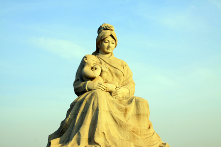LUAN COUNTY - MARCH 5: Mother river sculpture in a park, on march 5, 2015, Luan County, Hebei Province, Chinaのeditorial素材