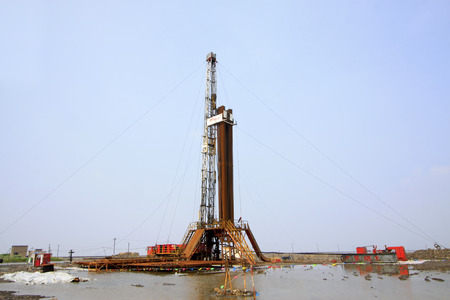 Oilfield drilling platformのeditorial素材