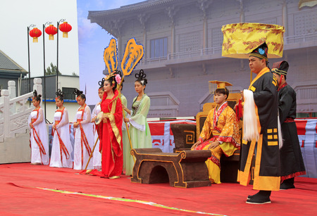 Luannan County - September 29: Ancient Chinese court life Show in the street, Luannan County, Hebei, China, September 29, 2015.のeditorial素材