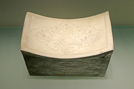 Chinese ancient ceramic pillowのeditorial素材