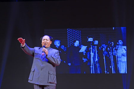 Luannan County - December 23, 2015: Mao Zedong image on stage, Mao Zedong was the former leader of People's Republic of China.のeditorial素材