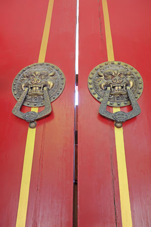 Red door bronze animal Head Knockerのeditorial素材