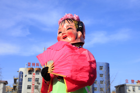 Luannan County - February 6, 2017: Chinese folk Yangko performance, Luannan County, Hebei Province, Chinaのeditorial素材