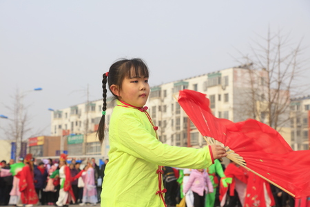 Luannan County - February 7, 2017: Chinese folk Yangko performance, Luannan County, Hebei Province, Chinaのeditorial素材