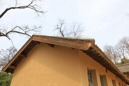 adobe house roof