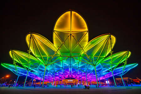 Tangshan City-February 13, 2019: Nightscape of Nanhu Park Gate, Tangshan City, Hebei Province, Chinaのeditorial素材