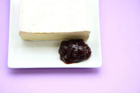 Cramberry marmalade and cheese