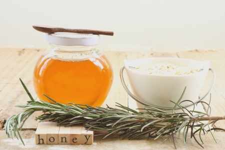 Honey   oatsの写真素材