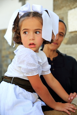 OTSAGABIA,SPAIN-AUGUST 29, 2015: Otsagabia the town hosts for the twelfth consecutive year the party Orhipean: crafts and traditions on August 29, in Otsagabia, Spain.のeditorial素材