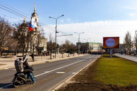 2014 DONETSK, UKRAINE - MARCH 9. Russian spring. Peaceful rally against the Nazis, benders, fascists, nationalists. March 1, 2014 in Donetsk, Ukraineのeditorial素材