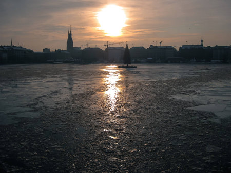 the end of a wonderful winter day in a big city of Germanyの写真素材