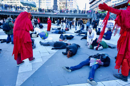 Climate activists, Extinction Rebellion and Red Rebels demonstrating in Stockholm.のeditorial素材