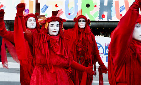 Climate activists, Extinction Rebellion and Red Rebels demonstrating in Stockholm.のeditorial素材