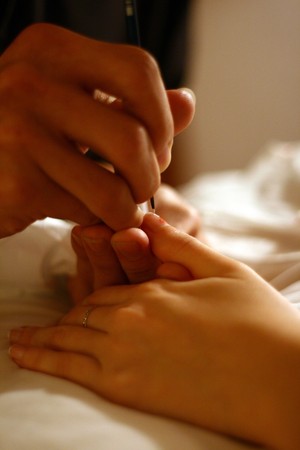 Thumb nail painting for a bride