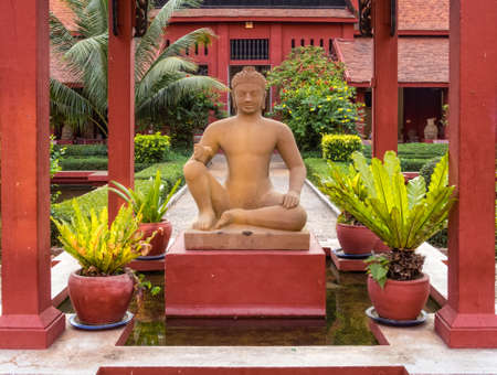 Stone statue of the Leper King in the garden of the National Museum of Cambodia -のeditorial素材