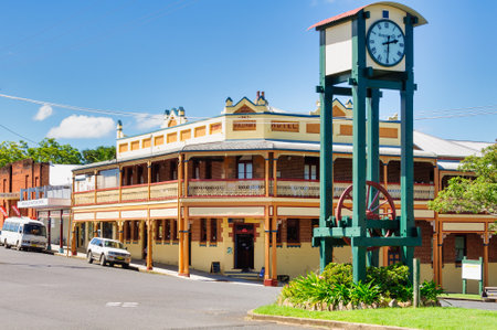 Bowraville Town Clock in front of the Bowra Hotel - Bowraville, NSW, Australiaのeditorial素材