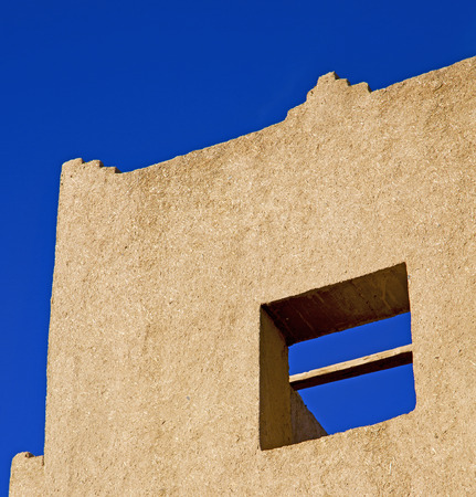 the history  symbol  in morocco  africa  minaret religion and  blue    skyの写真素材