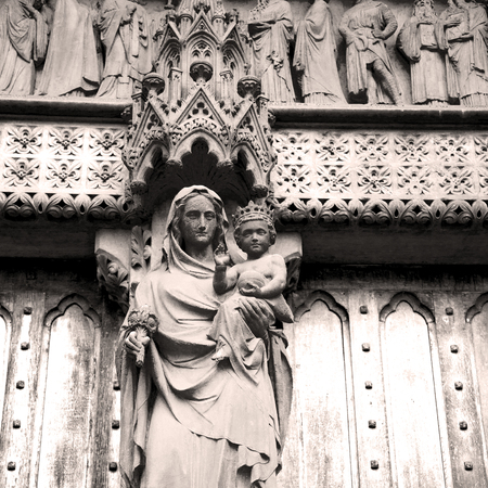 marble and statue in old city of london englandの写真素材