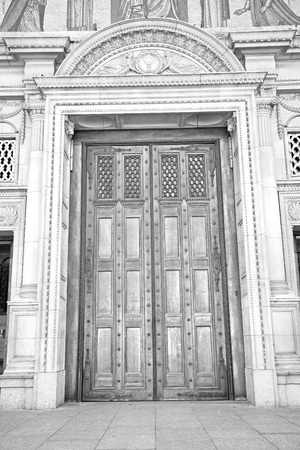 westminster  cathedral in london england old construction  and religionの写真素材