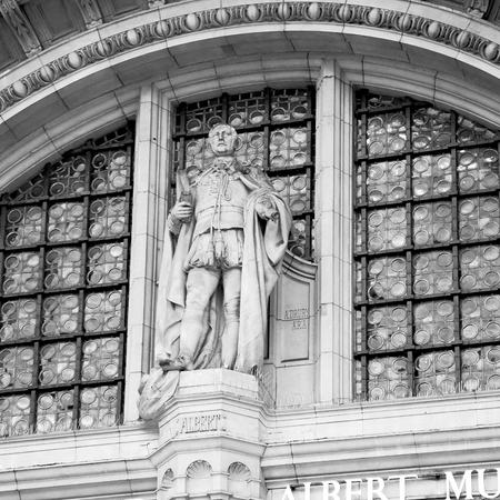 marble and statue in old city of london englandの写真素材