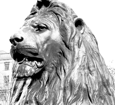 marble and statue in old city of london englandのeditorial素材