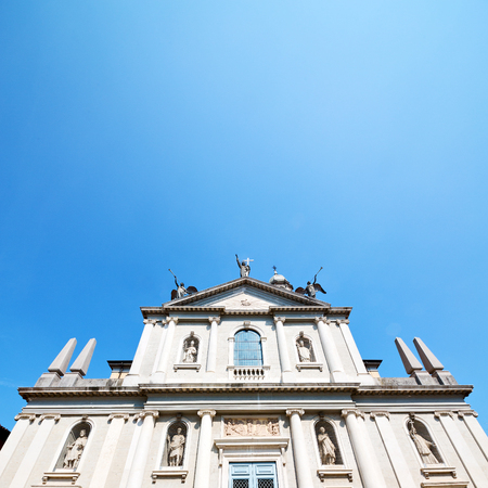 column old architecture     in italy europe milan     religion and sunlightの写真素材