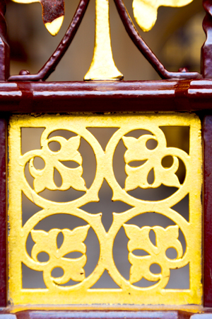in london  the old metal gate   royal palaceの写真素材