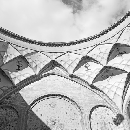 blur in iran the antique  royal  house incision and historic placeのeditorial素材