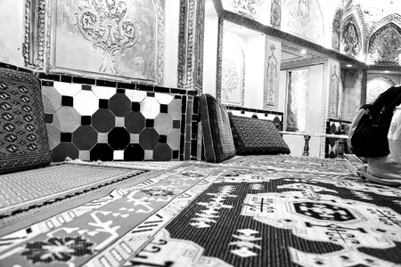 blur in iran  kashan   islamic hammam carpet and fountain for the relaxのeditorial素材