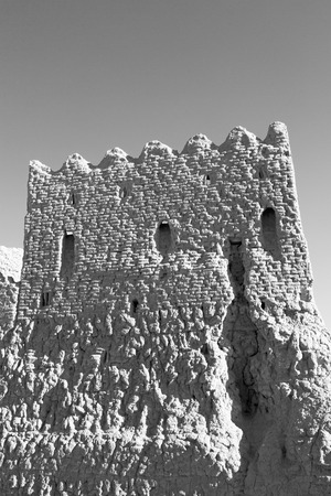 blur in iran the old castle near saryadz brick and skyのeditorial素材