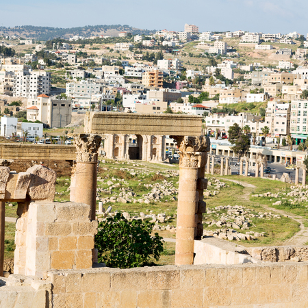 in jerash jordan the antique archeological site classical      heritage for touristの写真素材