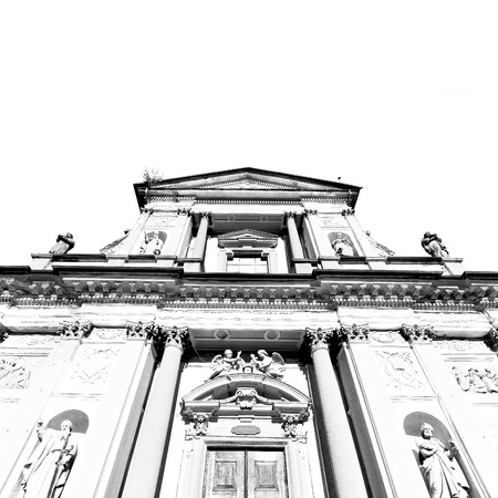 column   old architecture      in italy europe milan        religion and sunlightの写真素材